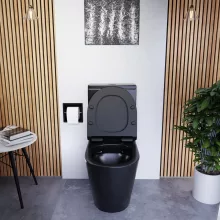 HD Dream Matt Black perem nélküli mély öblítésű íves fekete monoblokkos WC alsó kifolyású slim "F" tetővel és matt fekete kiegészítőkkel + tartály