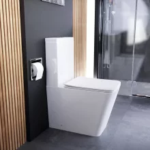 HD Ariana White perem nélküli mély öblítésű szögletes monoblokkos WC alsó kifolyású slim "S" tetővel és fényes króm kiegészítőkkel + tartály