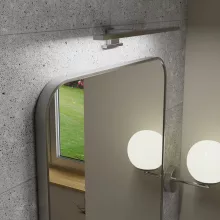 HD Kim Chrome 60x80 cm széles fürdőszobai szögletes szögletes fali tükör, krómozott alumínium kerettel és LED lámpával