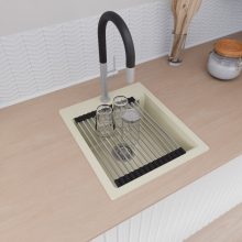 HD Infinity White 43 egymedencés gránit mosogatótálca szett, acél csepegtetőráccsal és matt fekete kosárral, tört fehér színben, szálcsiszolt króm leeresztő szifonnal