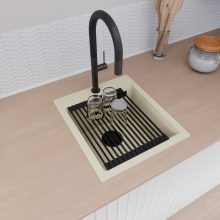 HD Infinity White 43 egymedencés gránit mosogatótálca szett, matt fekete csepegtetőráccsal és kosárral, tört fehér színben, matt fekete leeresztő szifonnal