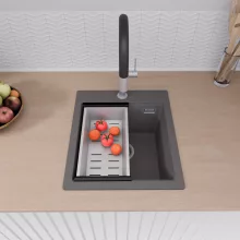 HD Infinity Antracit 43 egymedencés gránit mosogatótálca szett, vágódeszkával, acél csepegtetőráccsal és kosárral, matt antracit színben, szálcsiszolt króm leeresztő szifonnal