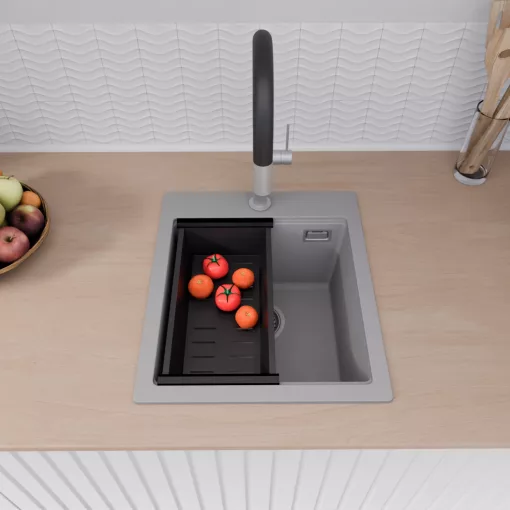 HD Infinity Grey 43 egymedencés gránit mosogatótálca szett, vágódeszkával, acél csepegtetőráccsal és matt fekete kosárral, alpesi szürke színben, szálcsiszolt króm leeresztő szifonnal