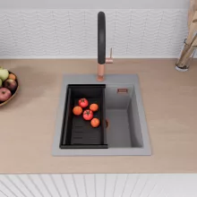 HD Infinity Grey 43 egymedencés gránit mosogatótálca szett, vágódeszkával, matt fekete csepegtetőkosárral, alpesi szürke színben, szálcsiszolt réz leeresztő szifonnal