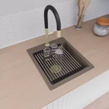 HD Infinity Tortora 43 egymedencés gránit mosogatótálca szett, vágódeszkával, acél csepegtetőráccsal, tortora színben, szálcsiszolt arany leeresztő szifonnal