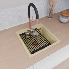 HD Infinity Beige 48 egymedencés gránit mosogatótálca szett, matt fekete csepegtetőráccsal és krómozott kosárral, soft bézs színben, szálcsiszolt réz leeresztő szifonnal