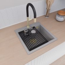 HD Infinity Grey 48 egymedencés gránit mosogatótálca szett, vágódeszkával, matt fekete csepegtetőráccsal és krómozott kosárral, alpesi szürke színben, szálcsiszolt arany leeresztő szifonnal