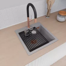 HD Infinity Grey 48 egymedencés gránit mosogatótálca szett, matt fekete csepegtetőráccsal és krómozott kosárral, alpesi szürke színben, szálcsiszolt réz leeresztő szifonnal