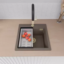 HD Infinity Tortora 48 egymedencés gránit mosogatótálca szett, vágódeszkával, acél csepegtetőkosárral, tortora színben, szálcsiszolt arany leeresztő szifonnal