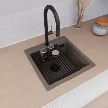 HD Infinity Tortora 48 egymedencés gránit mosogatótálca szett, vágódeszkával, matt fekete csepegtetőráccsal, tortora színben, matt fekete leeresztő szifonnal