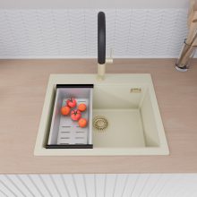 HD Infinity White 58 egymedencés gránit mosogatótálca szett, vágódeszkával, acél csepegtetőráccsal és kosárral, tört fehér színben, szálcsiszolt arany leeresztő szifonnal