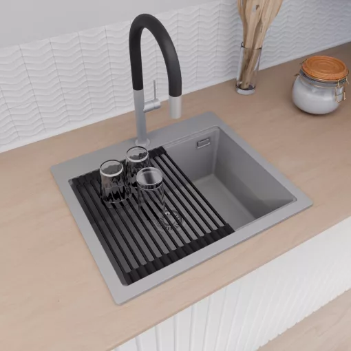 HD Infinity Grey 58 egymedencés gránit mosogatótálca szett, vágódeszkával, matt fekete csepegtetőráccsal és krómozott kosárral, alpesi szürke színben