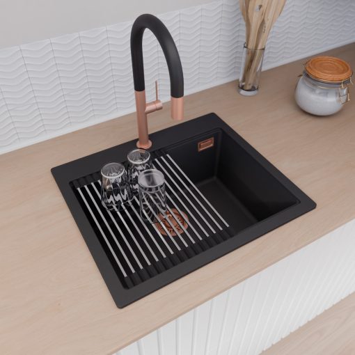 HD Infinity Black 58 egymedencés gránit mosogatótálca szett, vágódeszkával, acél csepegtetőráccsal, matt fekete színben, szálcsiszolt réz leeresztő szifonnal