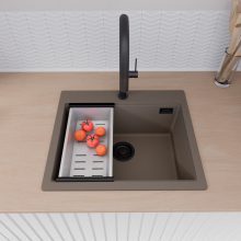 HD Infinity Tortora 58 egymedencés gránit mosogatótálca szett, vágódeszkával, matt fekete csepegtetőráccsal és krómozott kosárral, tortora színben, matt fekete leeresztő szifonnal