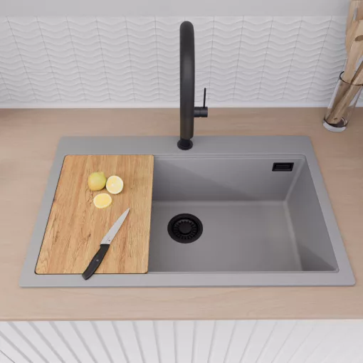 HD Infinity Grey 78 egymedencés gránit mosogatótálca szett, vágódeszkával, acél csepegtetőráccsal és kosárral, alpesi szürke színben, matt fekete leeresztő szifonnal