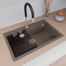 HD Infinity Tortora 78 egymedencés gránit mosogatótálca szett, vágódeszkával, matt fekete csepegtetőráccsal, tortora színben, szálcsiszolt arany leeresztő szifonnal