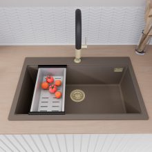 HD Infinity Tortora 78 egymedencés gránit mosogatótálca szett, vágódeszkával, acél csepegtetőráccsal és kosárral, tortora színben, szálcsiszolt arany leeresztő szifonnal