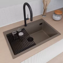 HD Infinity Tortora 78 egymedencés gránit mosogatótálca szett, vágódeszkával, matt fekete csepegtetőráccsal és kosárral, tortora színben, matt fekete leeresztő szifonnal