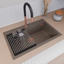 HD Infinity Tortora 78 egymedencés gránit mosogatótálca szett, vágódeszkával, acél csepegtetőráccsal és kosárral, tortora színben, szálcsiszolt réz leeresztő szifonnal