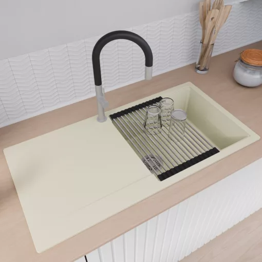 HD Onyx White 100 egymedencés mosogatótálca szett, vágódeszkával, acél csepegtetőráccsal és matt fekete kosárral, csepegtetőtálcával, tört fehér színben, szálcsiszolt króm leeresztő szifonnal