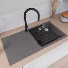 HD Onyx Antracit 100 egymedencés mosogatótálca szett, matt fekete csepegtetőráccsal és krómozott kosárral, csepegtetőtálcával, matt antracit színben, matt fekete leeresztő szifonnal