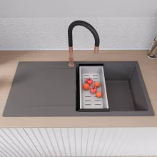 HD Onyx Antracit 100 egymedencés gránit mosogatótálca szett, csepegtetőtálcával, vágódeszkával, acél csepegtetőráccsal és kosárral, matt antracit színben, szálcsiszolt réz leeresztő szifonnal