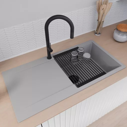 HD Onyx Grey 100 egymedencés gránit mosogatótálca szett, csepegtetőtálcával, vágódeszkával, matt fekete csepegtetőráccsal és kosárral, alpesi szürke színben, matt fekete leeresztő szifonnal