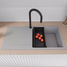 HD Onyx Grey 100 egymedencés gránit mosogatótálca szett, csepegtetőtálcával, vágódeszkával, matt fekete csepegtetőráccsal és kosárral, alpesi szürke színben, matt fekete leeresztő szifonnal