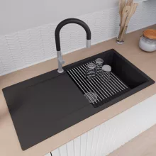 HD Onyx Black 100 egymedencés mosogatótálca szett, acél csepegtetőráccsal és matt fekete kosárral, csepegtetőtálcával, matt fekete színben, szálcsiszolt króm leeresztő szifonnal