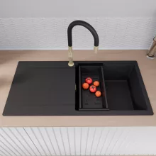 HD Onyx Black 100 egymedencés mosogatótálca szett, matt fekete csepegtetőráccsal és kosárral, csepegtetőtálcával, matt fekete színben, szálcsiszolt arany leeresztő szifonnal