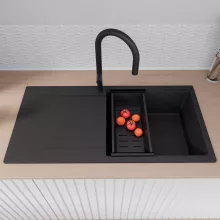 HD Onyx Black 100 egymedencés mosogatótálca szett, acél csepegtetőráccsal és matt fekete kosárral, csepegtetőtálcával, matt fekete színben, matt fekete leeresztő szifonnal