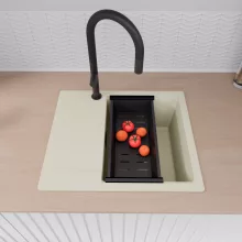 HD Onyx White 58 egymedencés mosogatótálca szett, matt fekete csepegtetőráccsal és kosárral, csepegtetőtálcával, tört fehér színben, matt fekete leeresztő szifonnal