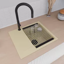 HD Onyx Beige 58 egymedencés mosogatótálca szett, acél csepegtetőráccsal, csepegtetőtálcával, soft bézs színben, matt fekete leeresztő szifonnal