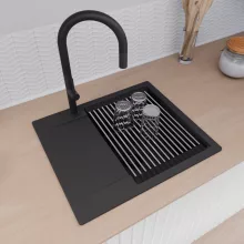 HD Onyx Black 58 egymedencés mosogatótálca szett, acél csepegtetőráccsal, csepegtetőtálcával, matt fekete színben, matt fekete leeresztő szifonnal