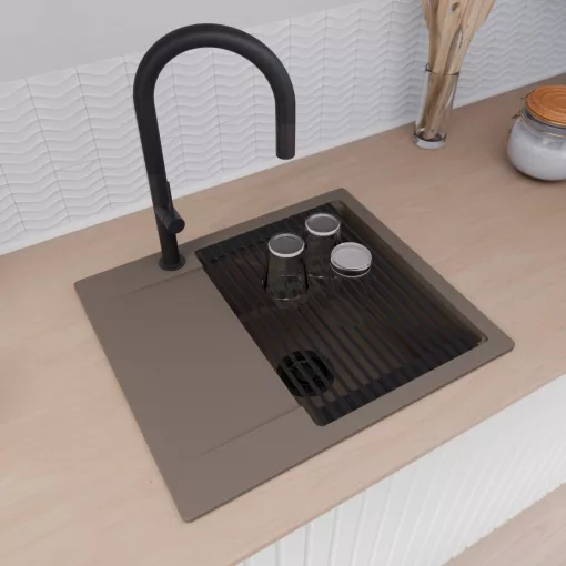 HD Onyx Tortora 58 egymedencés gránit mosogatótálca szett, csepegtetőtálcával, vágódeszkával, matt fekete csepegtetőráccsal, tortora színben, matt fekete leeresztő szifonnal