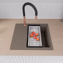 HD Onyx Tortora 58 egymedencés mosogatótálca szett, matt fekete csepegtetőráccsal és krómozott kosárral, csepegtetőtálcával, tortora színben, szálcsiszolt réz leeresztő szifonnal