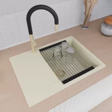 HD Onyx White 68-XL egymedencés gránit mosogatótálca szett, vágódeszkával, csepegtetőtálcával, vágódeszkával, acél csepegtetőráccsal és kosárral, tört fehér színben, szálcsiszolt arany leeresztő szifonnal