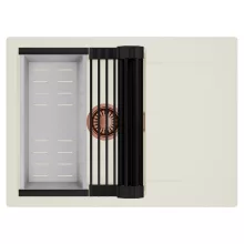 HD Onyx White 68-XL egymedencés mosogatótálca szett, matt fekete csepegtetőráccsal és krómozott kosárral, csepegtetőtálcával, tört fehér színben, szálcsiszolt réz leeresztő szifonnal