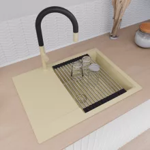 HD Onyx Beige 68-XL egymedencés mosogatótálca szett, acél csepegtetőráccsal és matt fekete kosárral, csepegtetőtálcával, soft bézs színben, szálcsiszolt arany leeresztő szifonnal