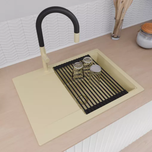 HD Onyx Beige 68-XL egymedencés gránit mosogatótálca szett, csepegtetőtálcával, vágódeszkával, matt fekete csepegtetőráccsal és kosárral, soft bézs színben, szálcsiszolt arany leeresztő szifonnal