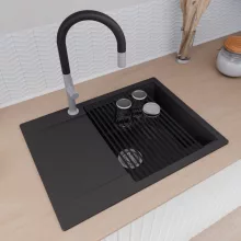 HD Onyx Black 68-XL egymedencés gránit mosogatótálca szett, csepegtetőtálcával, vágódeszkával, matt fekete csepegtetőráccsal és krómozott kosárral, matt fekete színben, szálcsiszolt króm leeresztő szifonnal