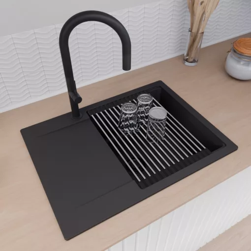 HD Onyx Black 68-XL egymedencés gránit mosogatótálca szett, csepegtetőtálcával, vágódeszkával, acél csepegtetőráccsal és matt fekete kosárral, matt fekete színben, matt fekete leeresztő szifonnal