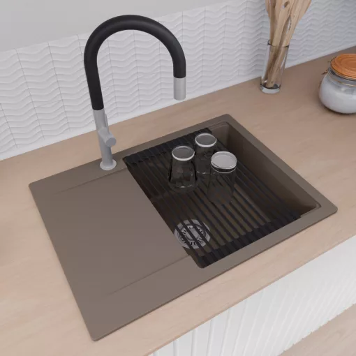 HD Onyx Tortora 68-XL egymedencés gránit mosogatótálca szett, csepegtetőtálcával, vágódeszkával, matt fekete csepegtetőráccsal és krómozott kosárral, tortora színben, szálcsiszolt króm leeresztő szifonnal