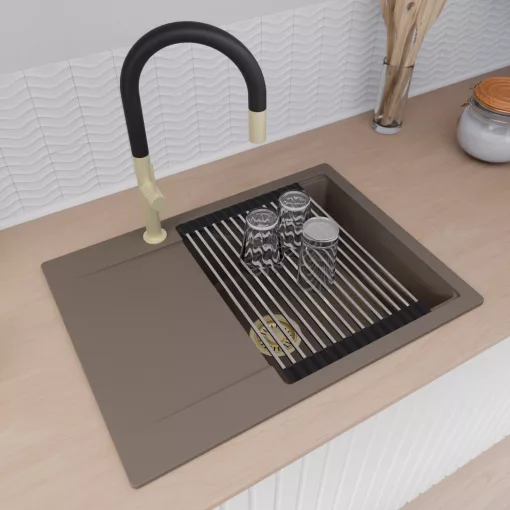 HD Onyx Tortora 68-XL egymedencés gránit mosogatótálca szett, csepegtetőtálcával, vágódeszkával, acél csepegtetőráccsal és kosárral, tortora színben, szálcsiszolt arany leeresztő szifonnal