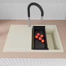 HD Onyx White 78 egymedencés mosogatótálca szett, matt fekete csepegtetőráccsal és kosárral, csepegtetőtálcával, tört fehér színben, szálcsiszolt króm leeresztő szifonnal