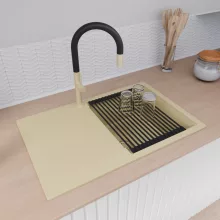 HD Onyx Beige 78 egymedencés gránit mosogatótálca szett, csepegtetőtálcával, vágódeszkával, matt fekete csepegtetőráccsal és krómozott kosárral, soft bézs színben, szálcsiszolt arany leeresztő szifonnal