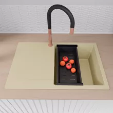 HD Onyx Beige 78 egymedencés mosogatótálca szett, matt fekete csepegtetőráccsal és kosárral, csepegtetőtálcával, soft bézs színben, szálcsiszolt réz leeresztő szifonnal