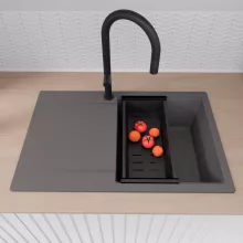 HD Onyx Antracit 78 egymedencés gránit mosogatótálca szett, csepegtetőtálcával, vágódeszkával, acél csepegtetőráccsal és matt fekete kosárral, matt antracit színben, matt fekete leeresztő szifonnal