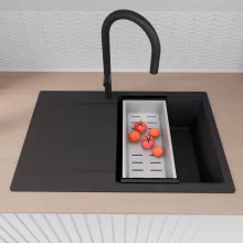 HD Onyx Black 78 egymedencés gránit mosogatótálca szett, csepegtetőtálcával, vágódeszkával, matt fekete csepegtetőráccsal és krómozott kosárral, matt fekete színben, matt fekete leeresztő szifonnal