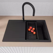 HD Onyx Black 78 egymedencés gránit mosogatótálca szett, csepegtetőtálcával, vágódeszkával, matt fekete csepegtetőkosárral, matt fekete színben, matt fekete leeresztő szifonnal